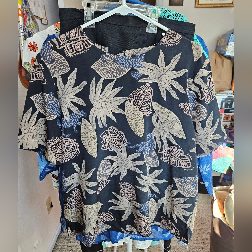 Tropical Print Black Shirt